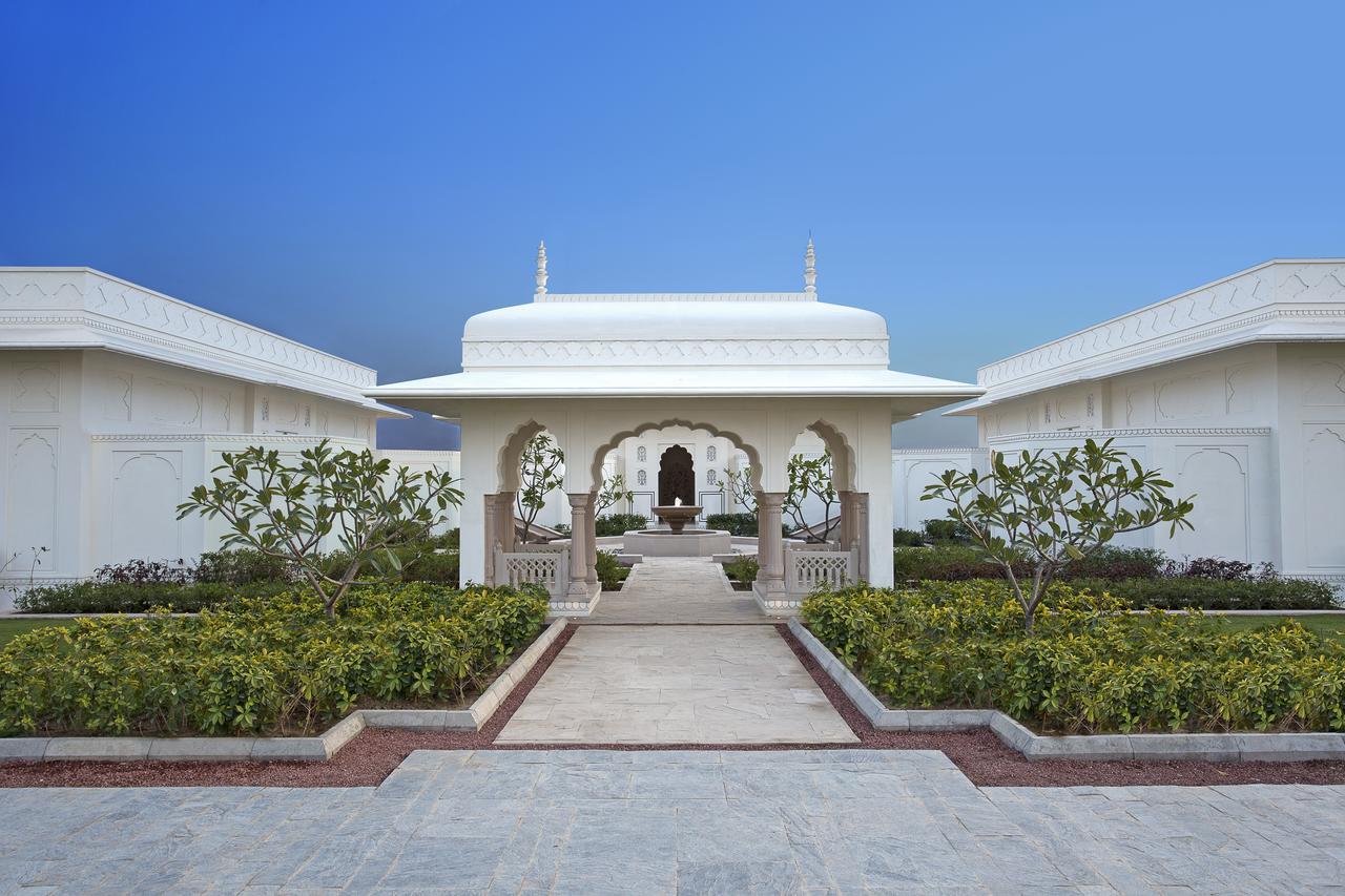 The Oberoi Sukhvilas Spa Resort, New Chandigarh Khizrabad Exterior foto
